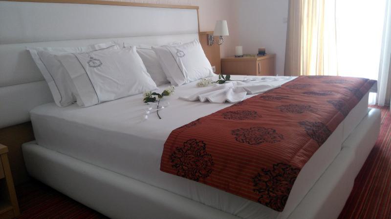 Santa Quaranta Premium Resort Sarandë Exterior foto