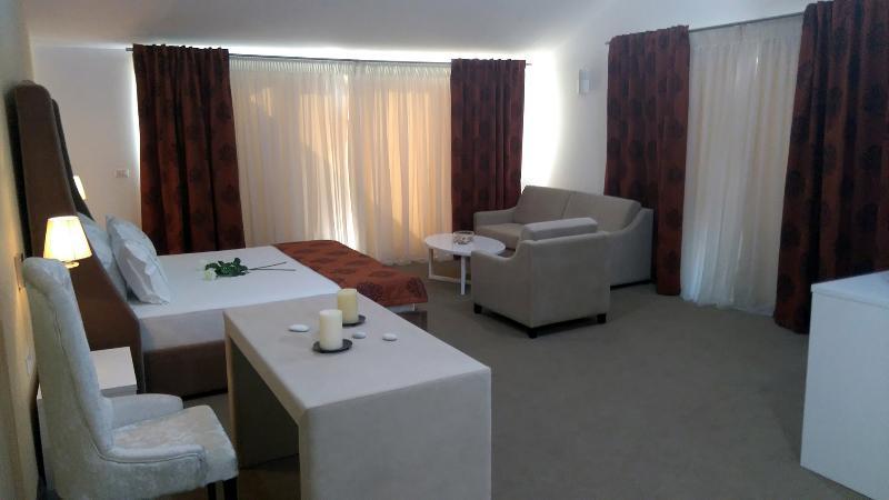Santa Quaranta Premium Resort Sarandë Exterior foto